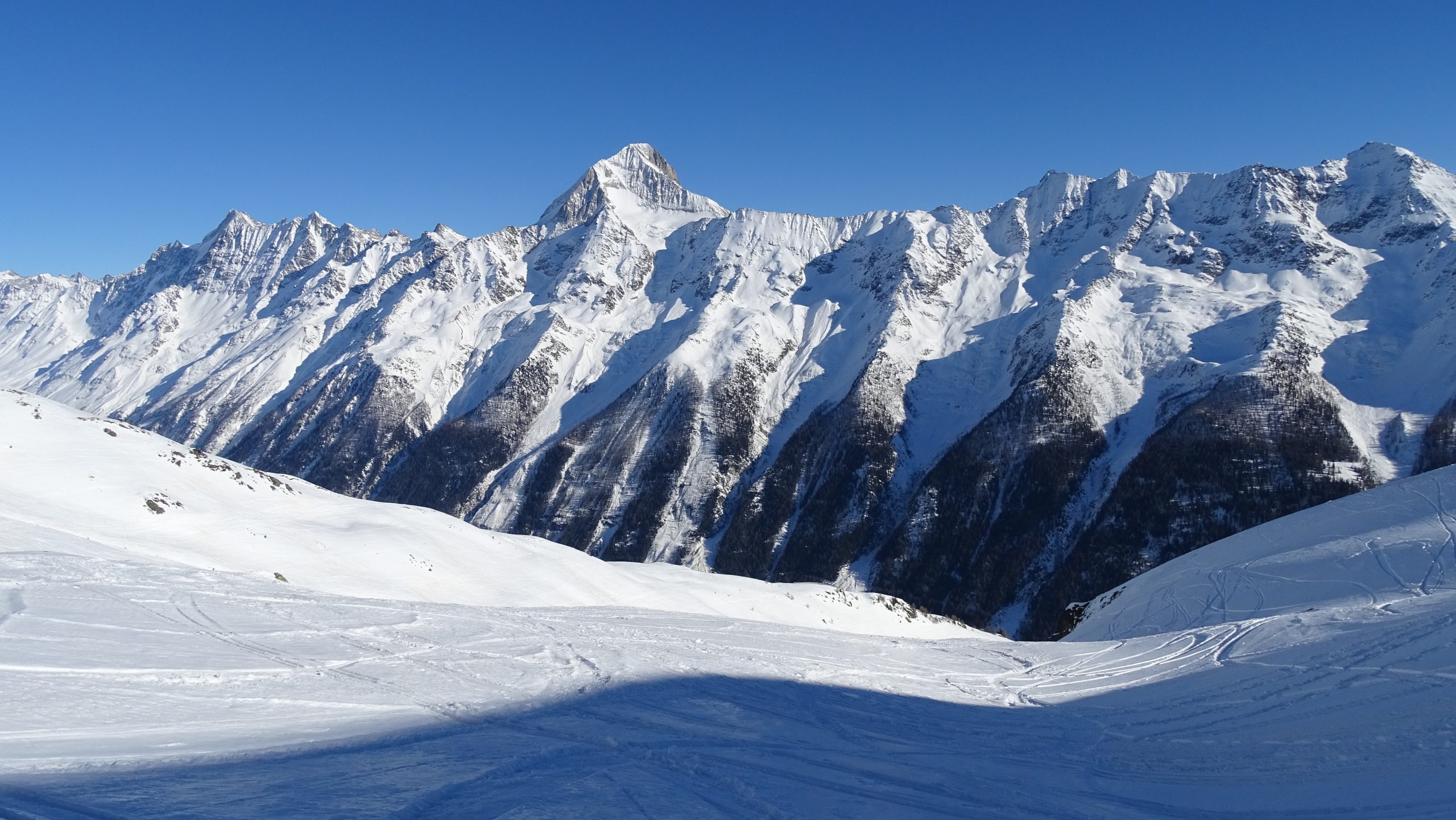 Skitour Lötschenpasshütte – Gitzifurgge – Leukerbad – Gemmi – Kandersteg