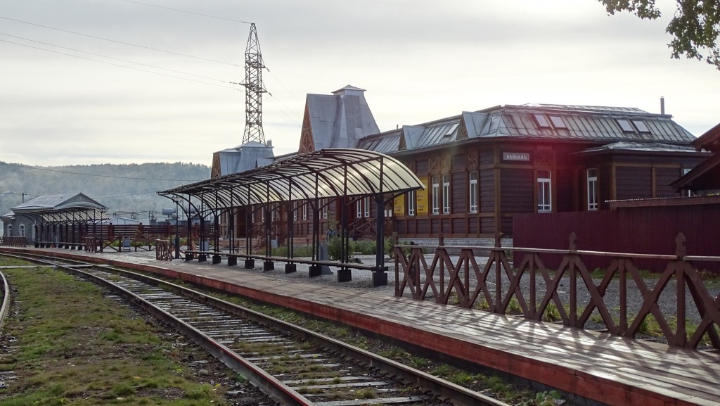 Der Touristenbahnhof von Port Baikal